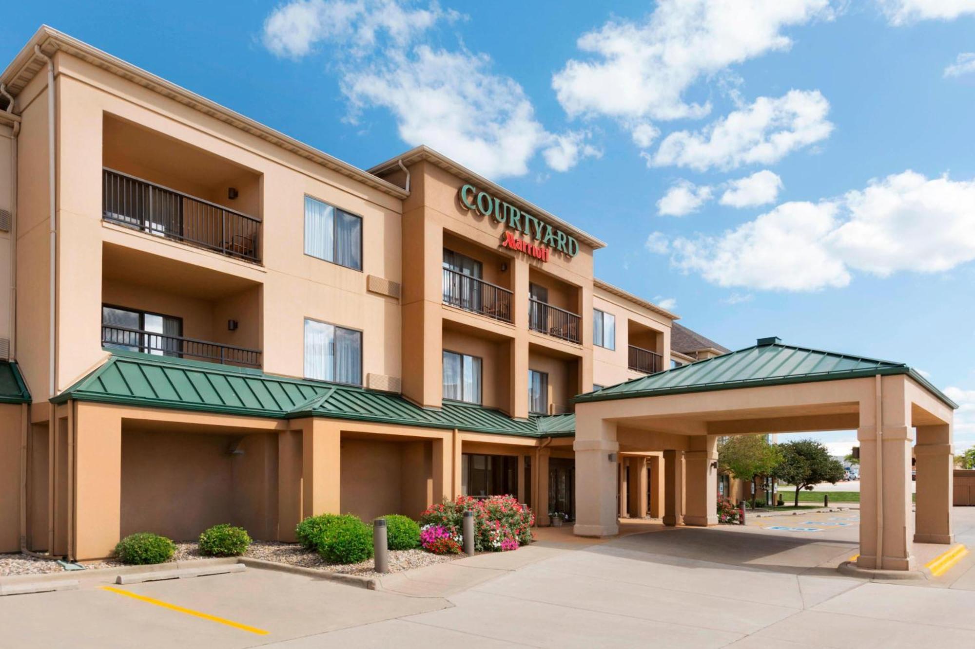 Hotel Courtyard By Marriott Bloomington Normal Extérieur photo