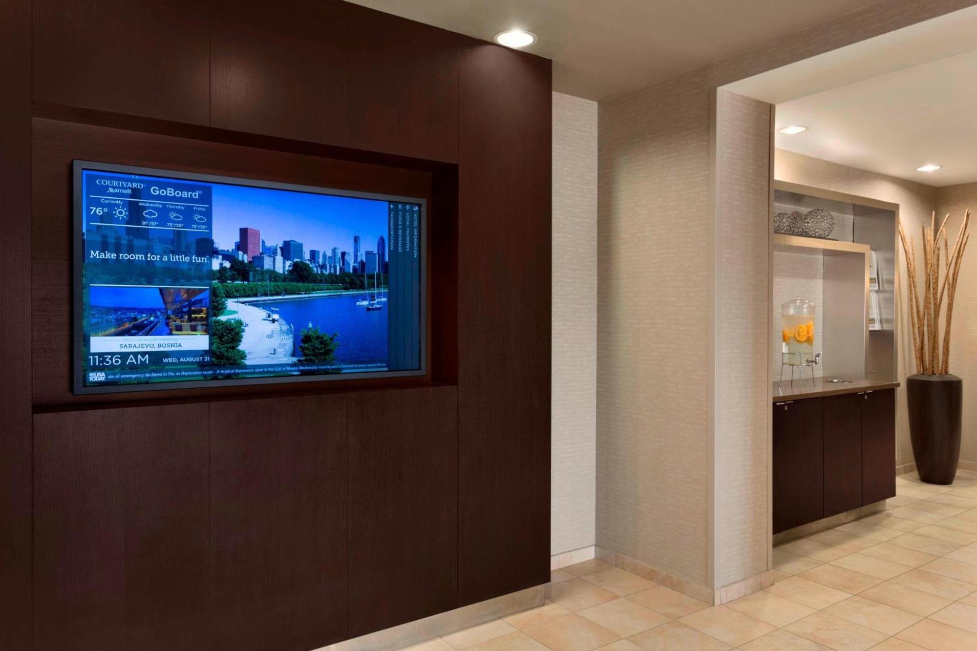 Hotel Courtyard By Marriott Bloomington Normal Extérieur photo