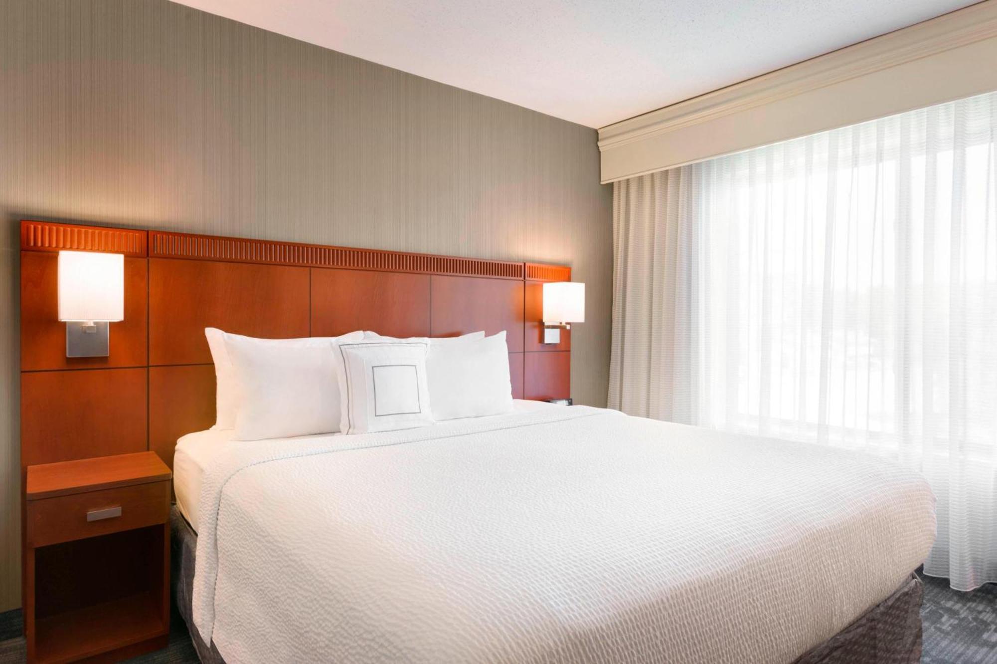 Hotel Courtyard By Marriott Bloomington Normal Extérieur photo