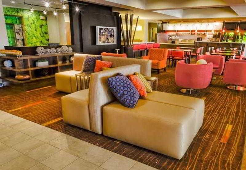 Hotel Courtyard By Marriott Bloomington Normal Restaurant photo