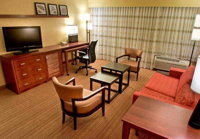 Hotel Courtyard By Marriott Bloomington Normal Chambre photo