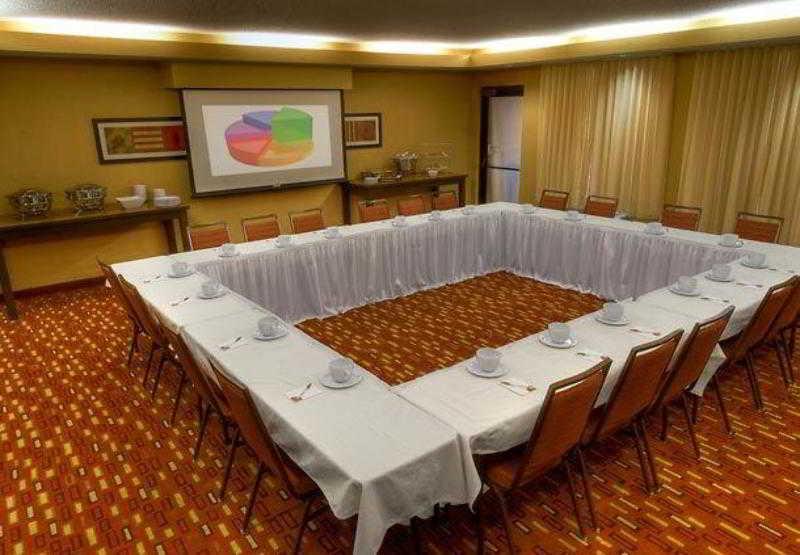 Hotel Courtyard By Marriott Bloomington Normal Facilités photo